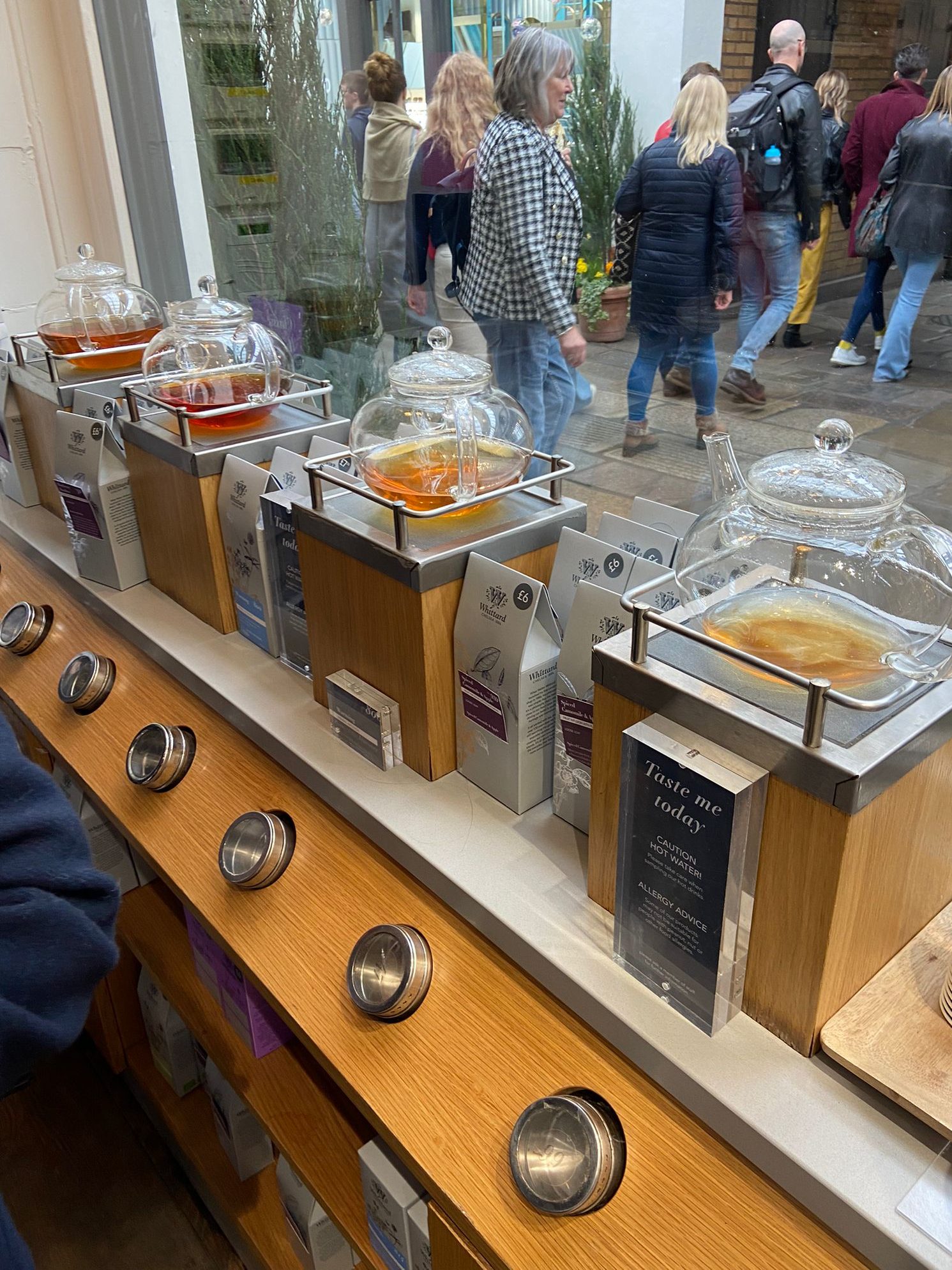 cheap tea
london travel